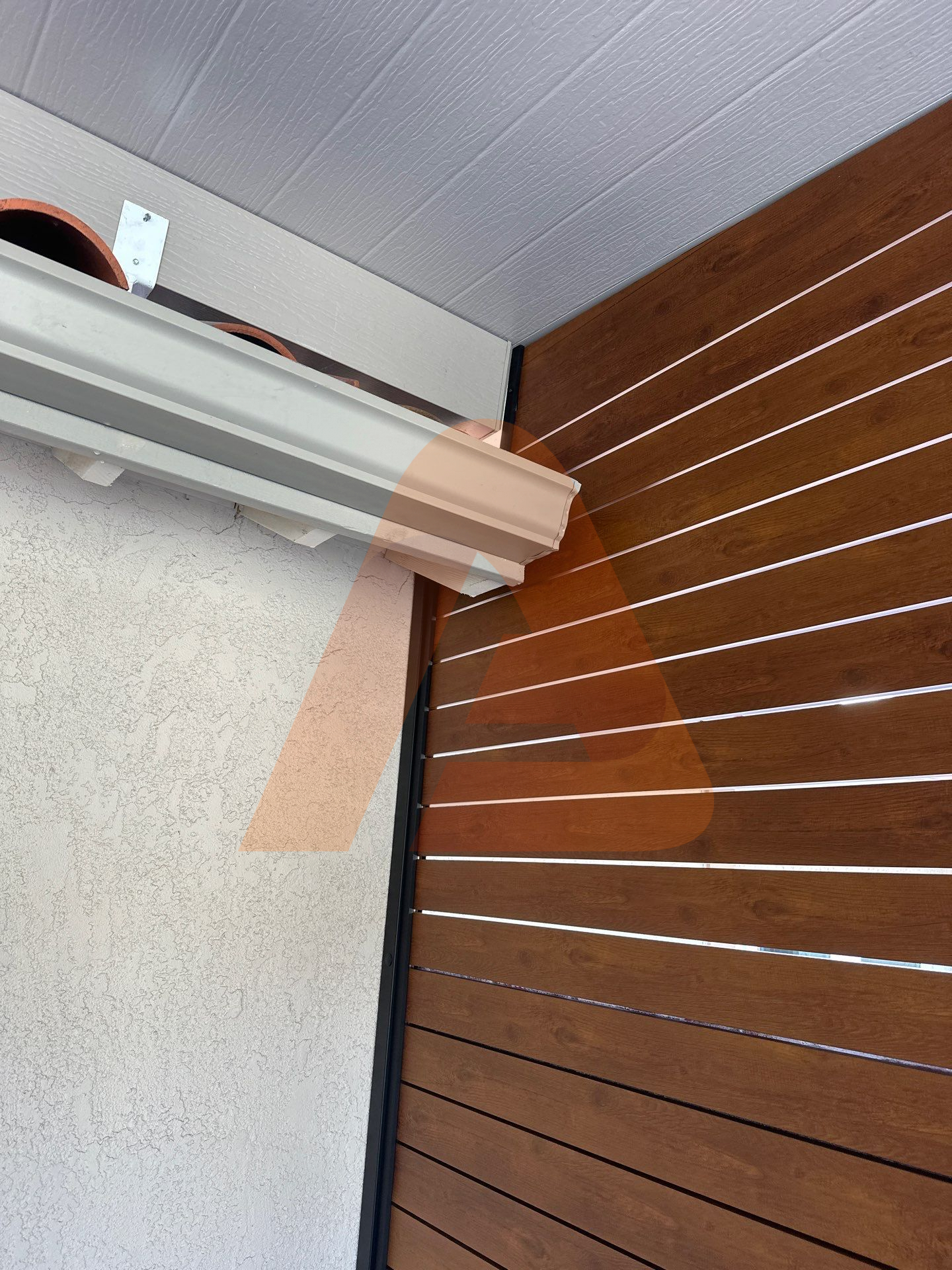 ALU40 woodgrain aluminum fence portfolio image 5