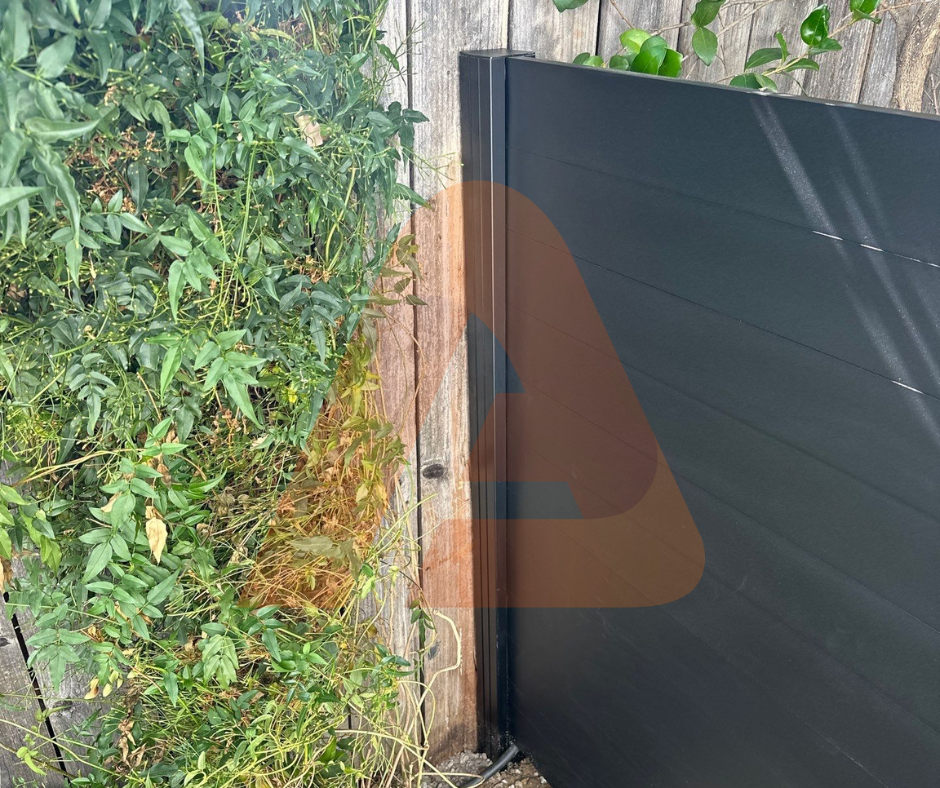 Comparing .080 aluminum fence posts with heavier post options