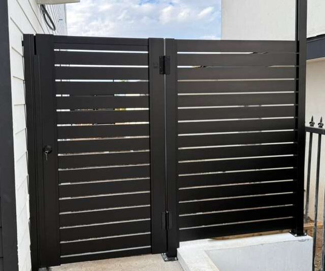 ALU40 Universal DIY 4 foot high by 6 foot wide black aluminum pedestrian gate