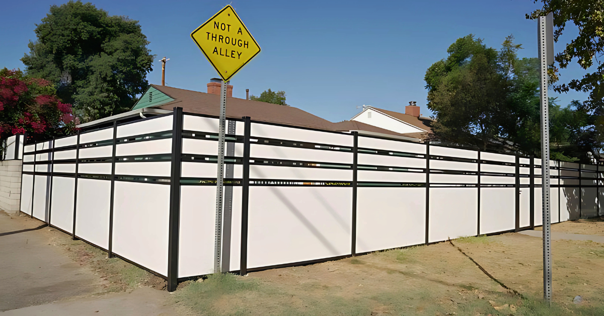 Common alignment mistakes in horizontal fence installation