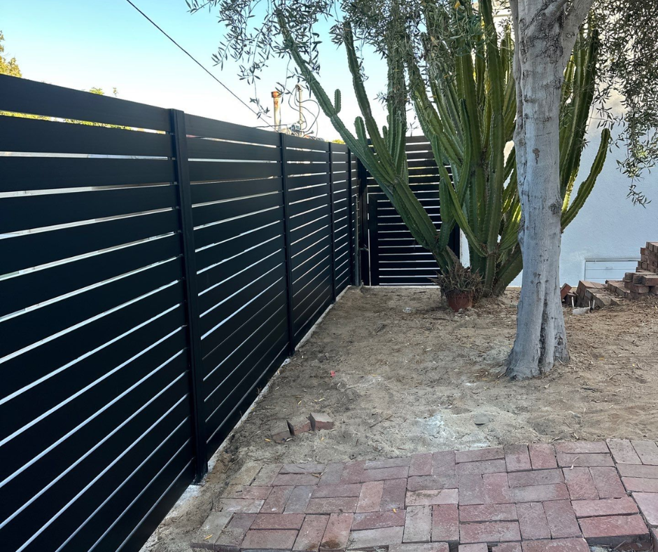ALU50 privacy fence component detail