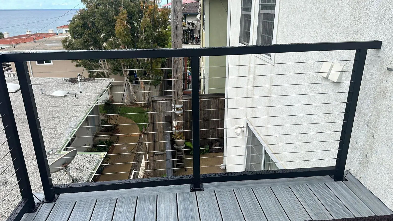 Exterior cable railing