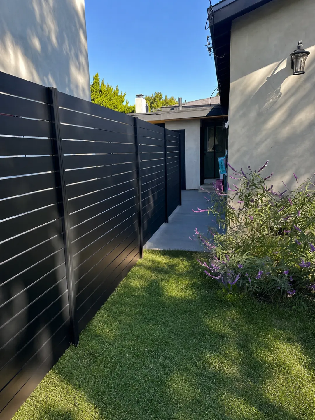 Factory-direct modern aluminum fence system