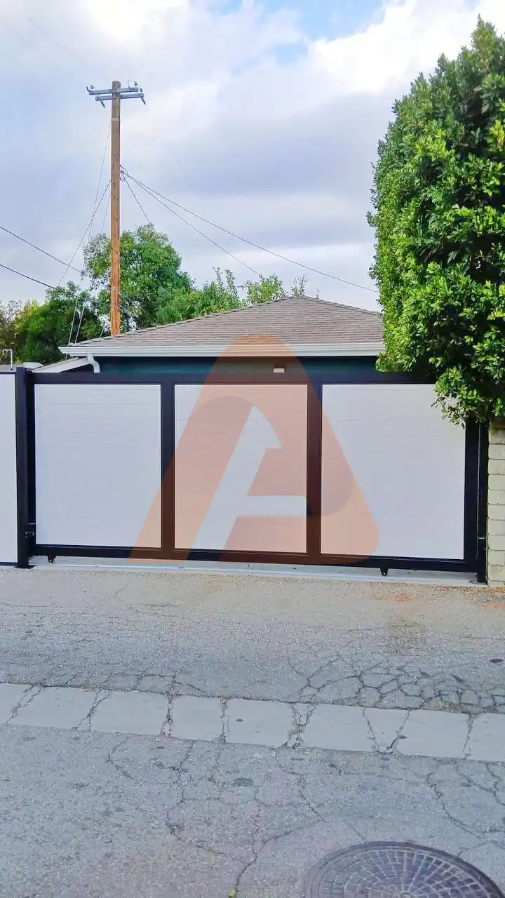 photo 1 2025 02 06 08 45 39 | Transform Your Space With Durable Aluminum White Vinyl Fencing | Aluglobusfence.com