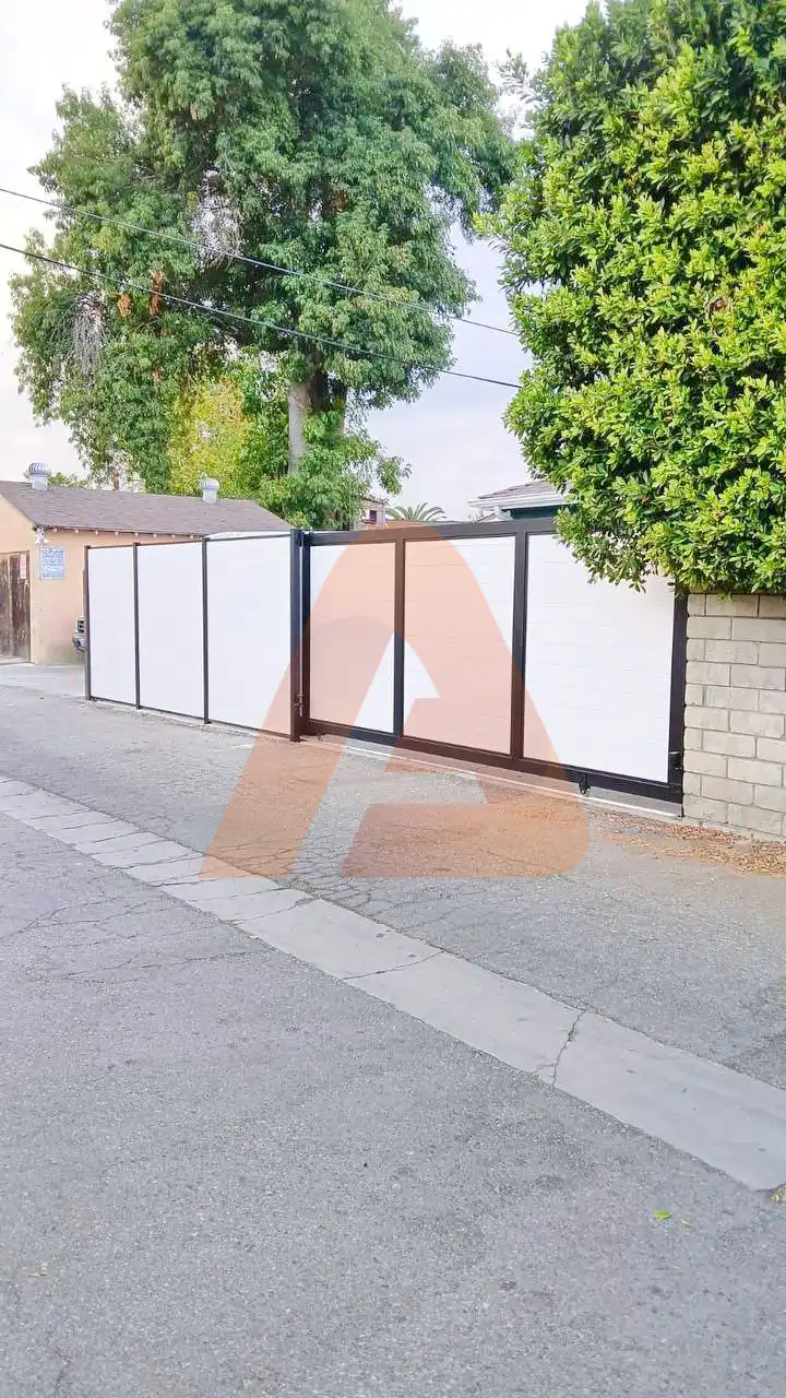 photo 2 2025 02 06 08 45 39 | Transform Your Space With Durable Aluminum White Vinyl Fencing | Aluglobusfence.com