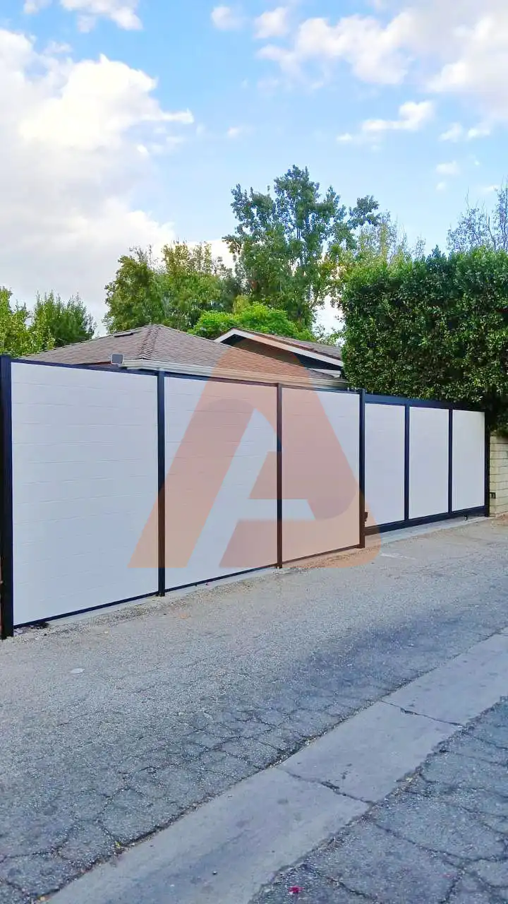 photo 6 2025 02 06 08 45 39 | Transform Your Space With Durable Aluminum White Vinyl Fencing | Aluglobusfence.com