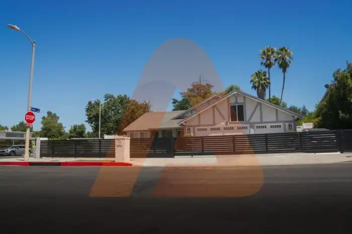 Design Language & Curb Appeal—Make the Fence Look Native to San Diego, Not Bolted On