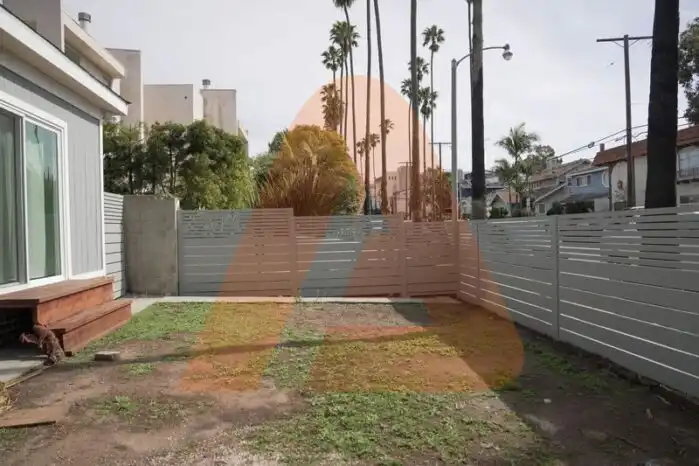 Choosing the Right Horizontal Fence Panels for Your Property