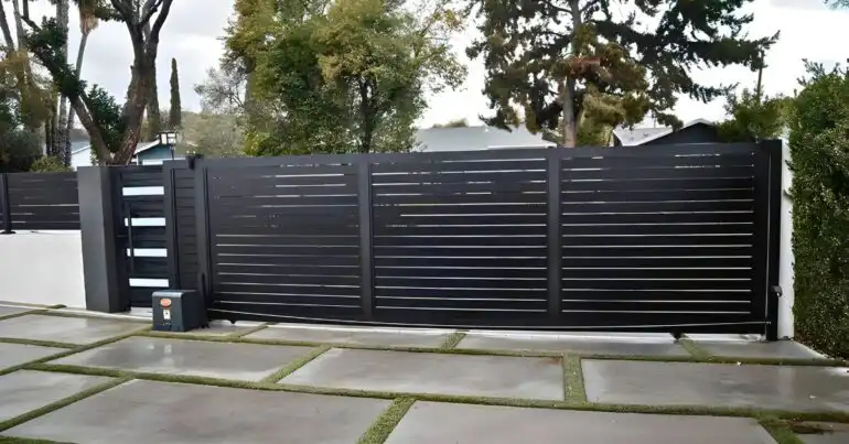 Choosing the Right Driveway Gate Contractor in California