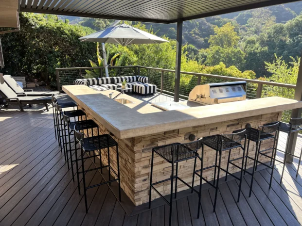 Why Aluminum Pergolas Fit California Outdoor Living